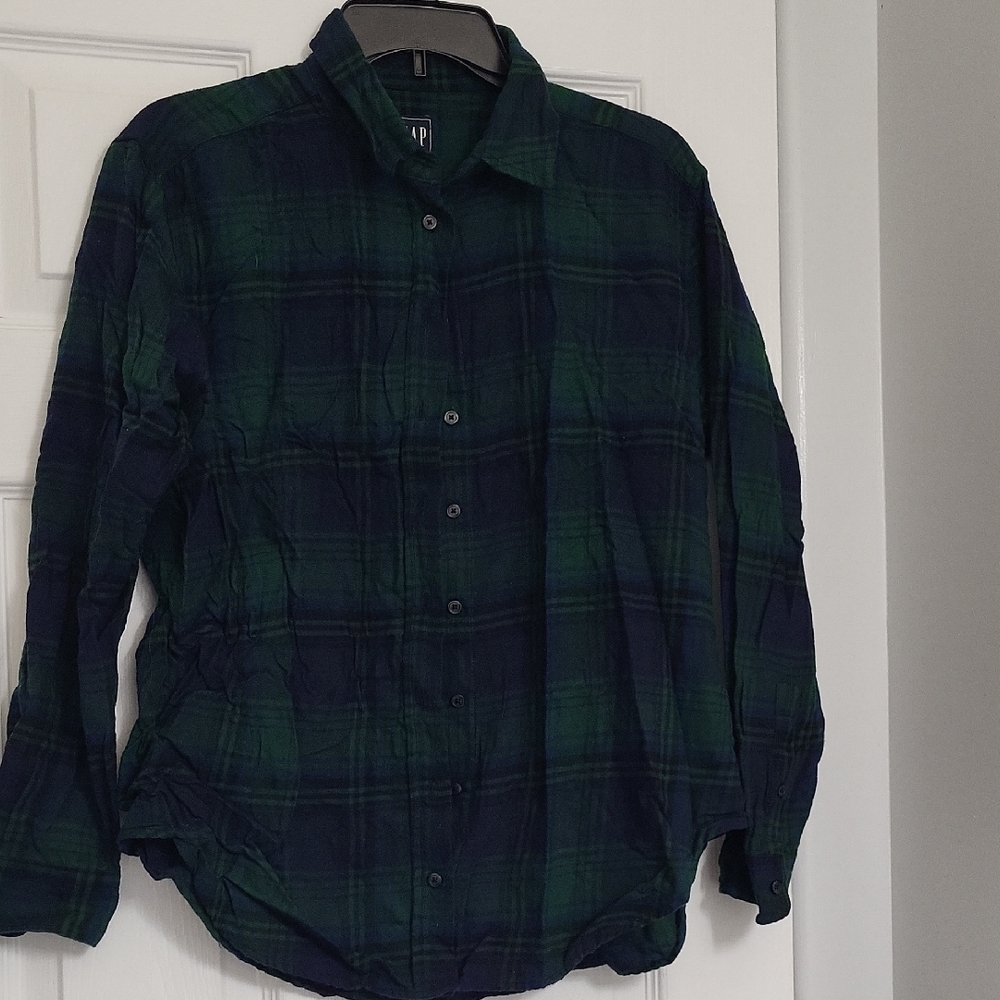 GAP Women's Navy and Green Plaid Button Down Shirt